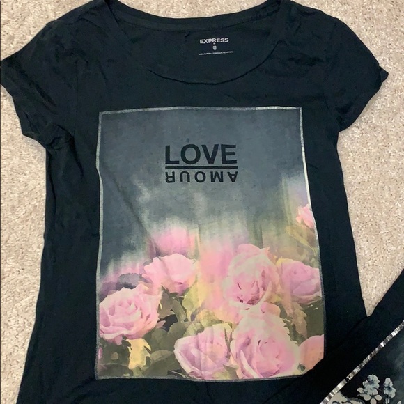 Express graphic tees XS - Picture 3 of 4